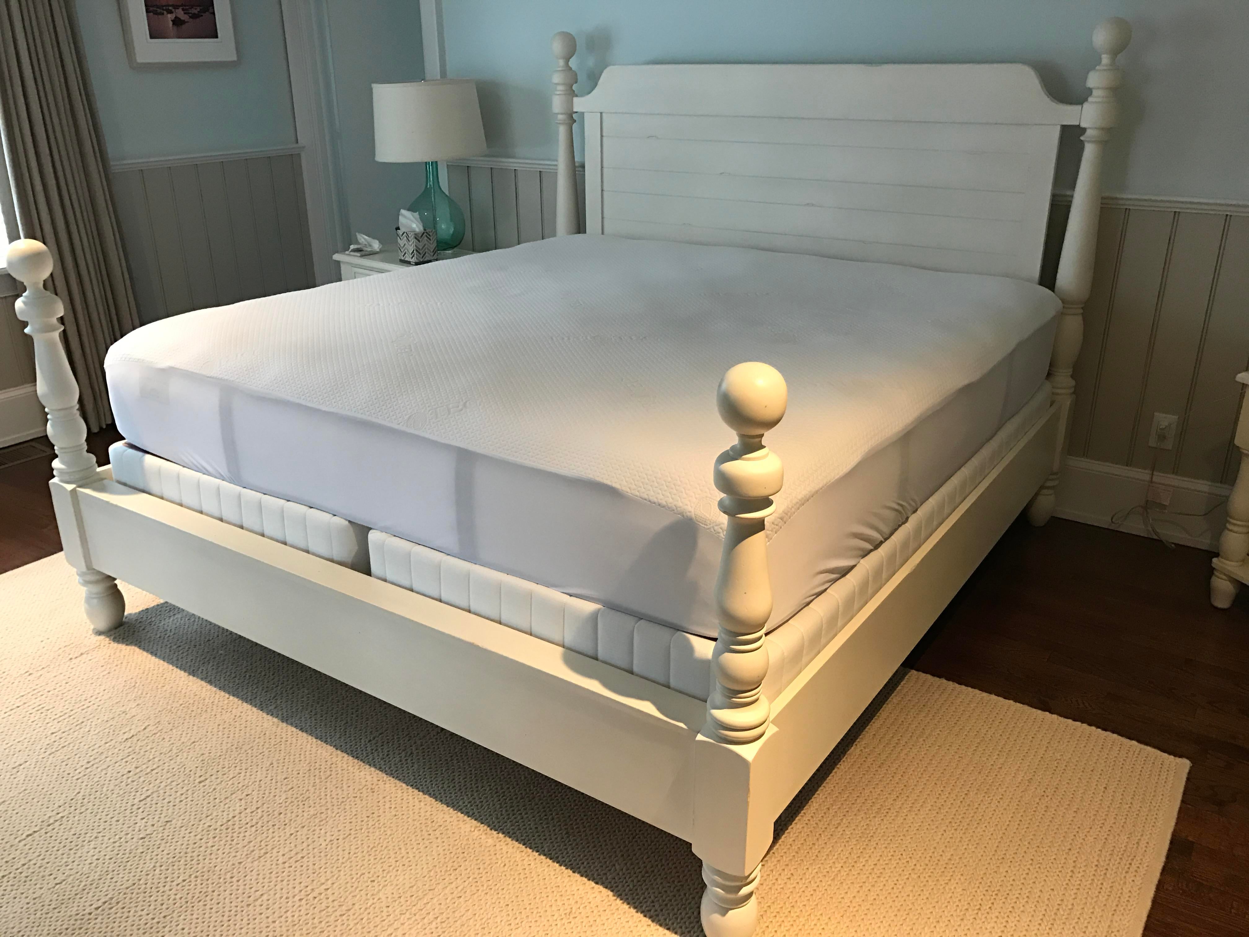 Caroline Bed