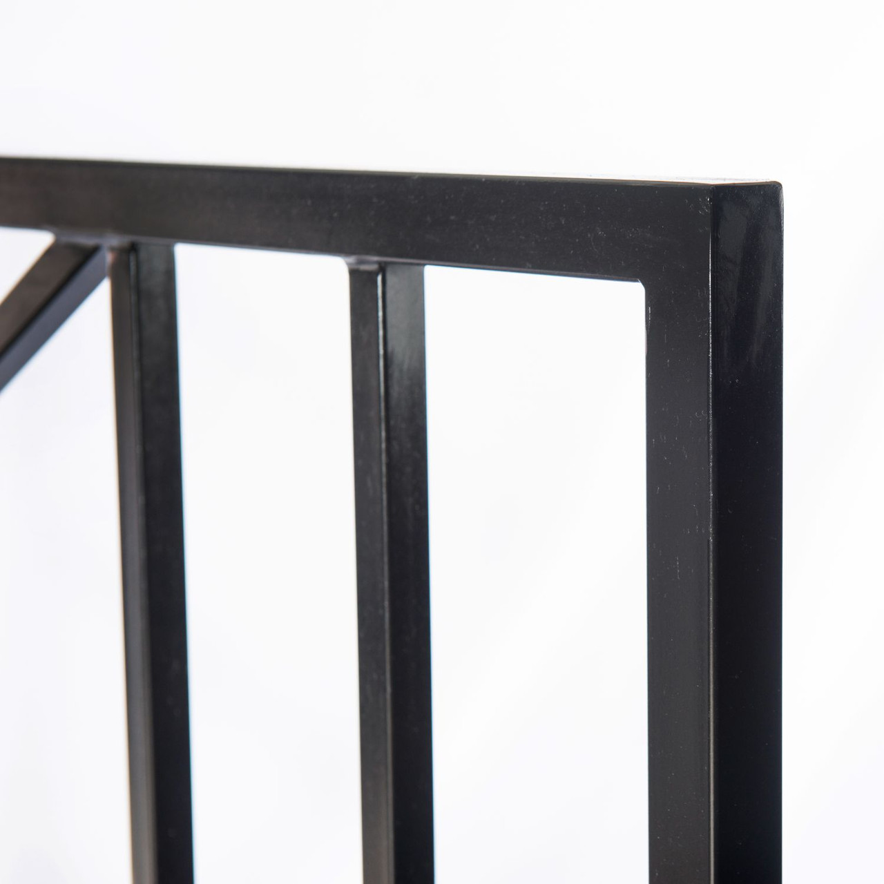 Gideon Queen Bed